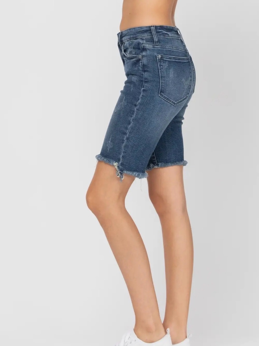 Judy Blue High Rise Cut Off Bermuda Shorts XL Dark Wash NWT - Picture 4 of 6